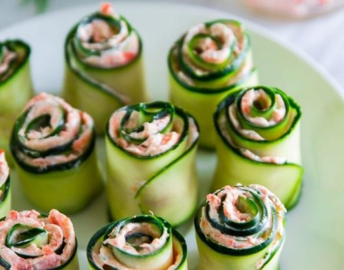 Smoked Salmon Cucumber Rolls With Cream Cheese Healthycaresite 9099