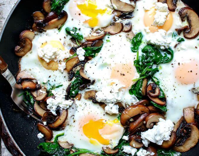Breakfast Skillet with Spinach, Mushrooms and Goat Cheese